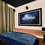 Cinema Prive & Sauna - Nuit Romantique Apartment