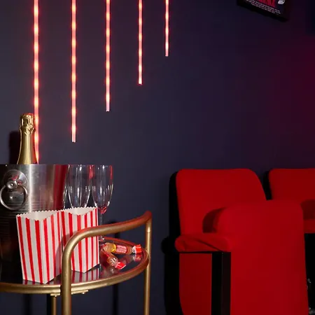 Apartment Cinema Prive & Sauna - Nuit Romantique *