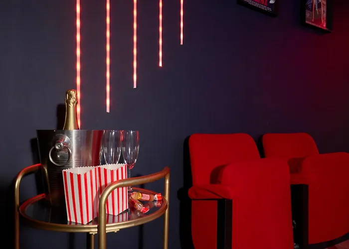 Apartment Cinema Prive & Sauna - Nuit Romantique *